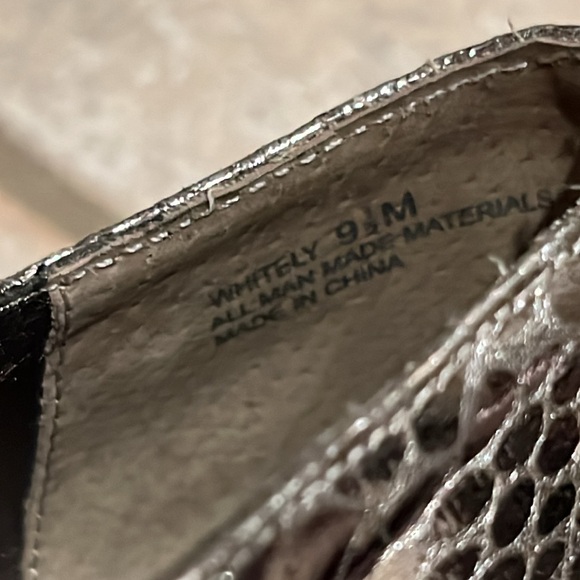 Silver Sam Edelman booties, Size 9.5 - Picture 9 of 10